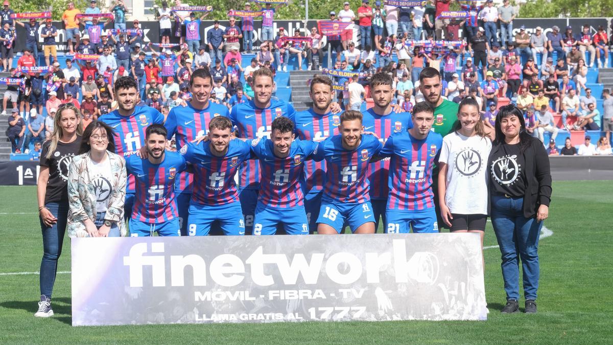 Uno de los once titulares del Eldense.