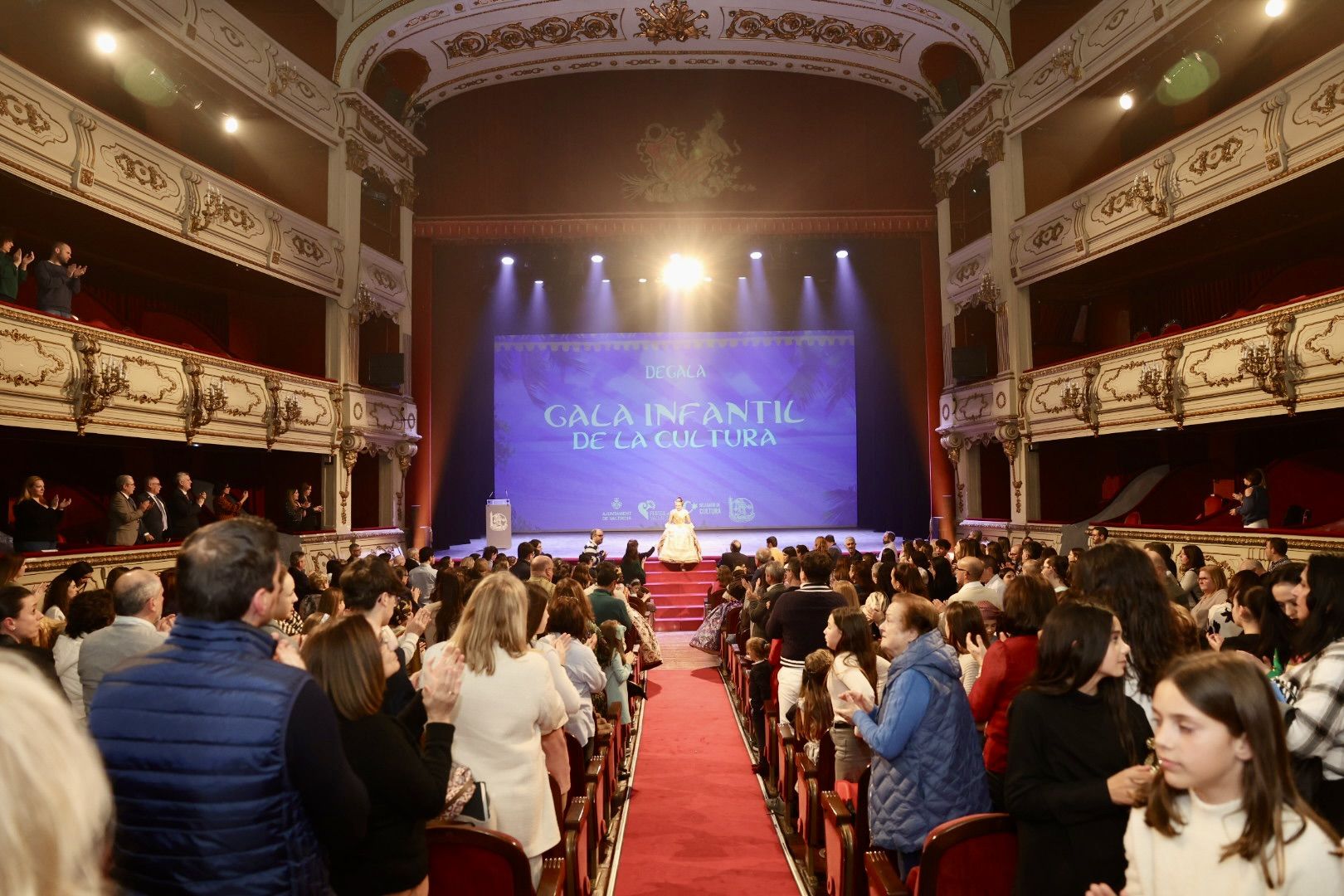 Así ha sido la entrega de "saragüells" en la Gala del Teatro Infantil de las Fallas 2024