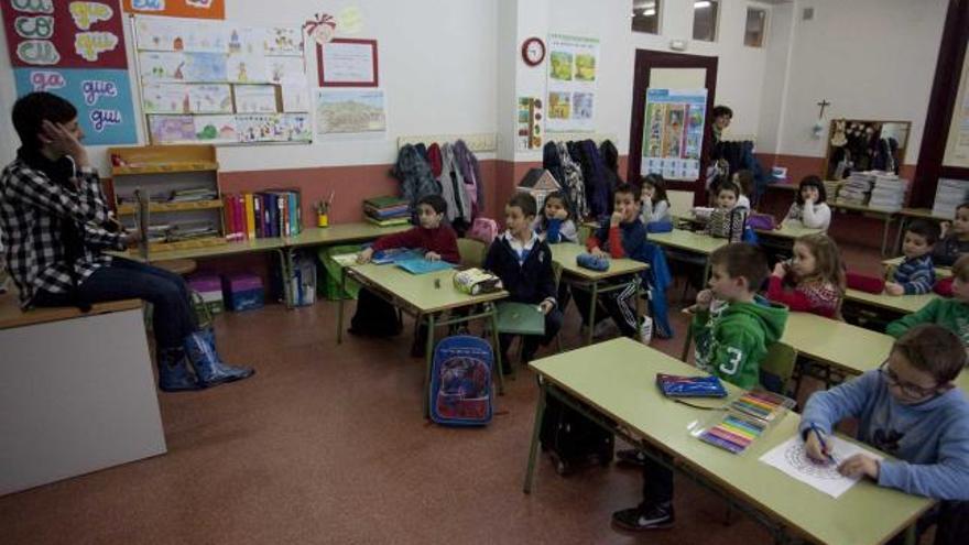 Los alumnos del Colegio de Raíces Nuevo participan en un taller sobre tareas domésticas