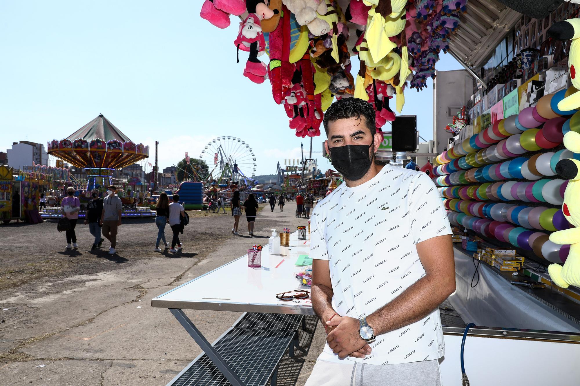 El trabajo a destajo de los feriantes de "La Semanona"