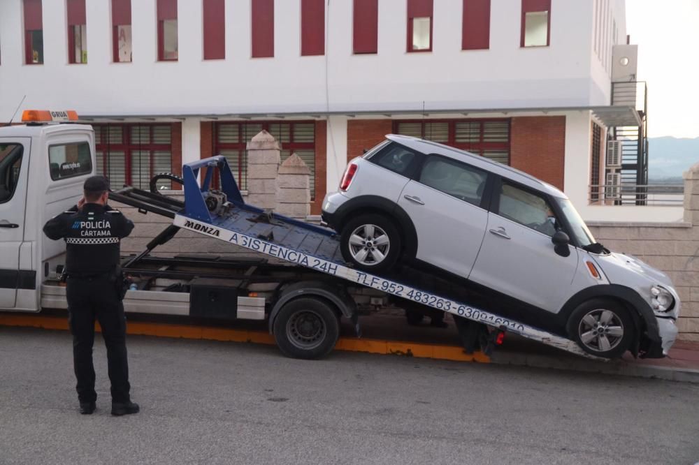 Coche que conducían las víctimas en el momento del ataque.