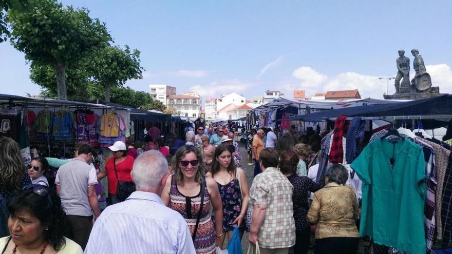 El mercadillo ambulante de O Grove.