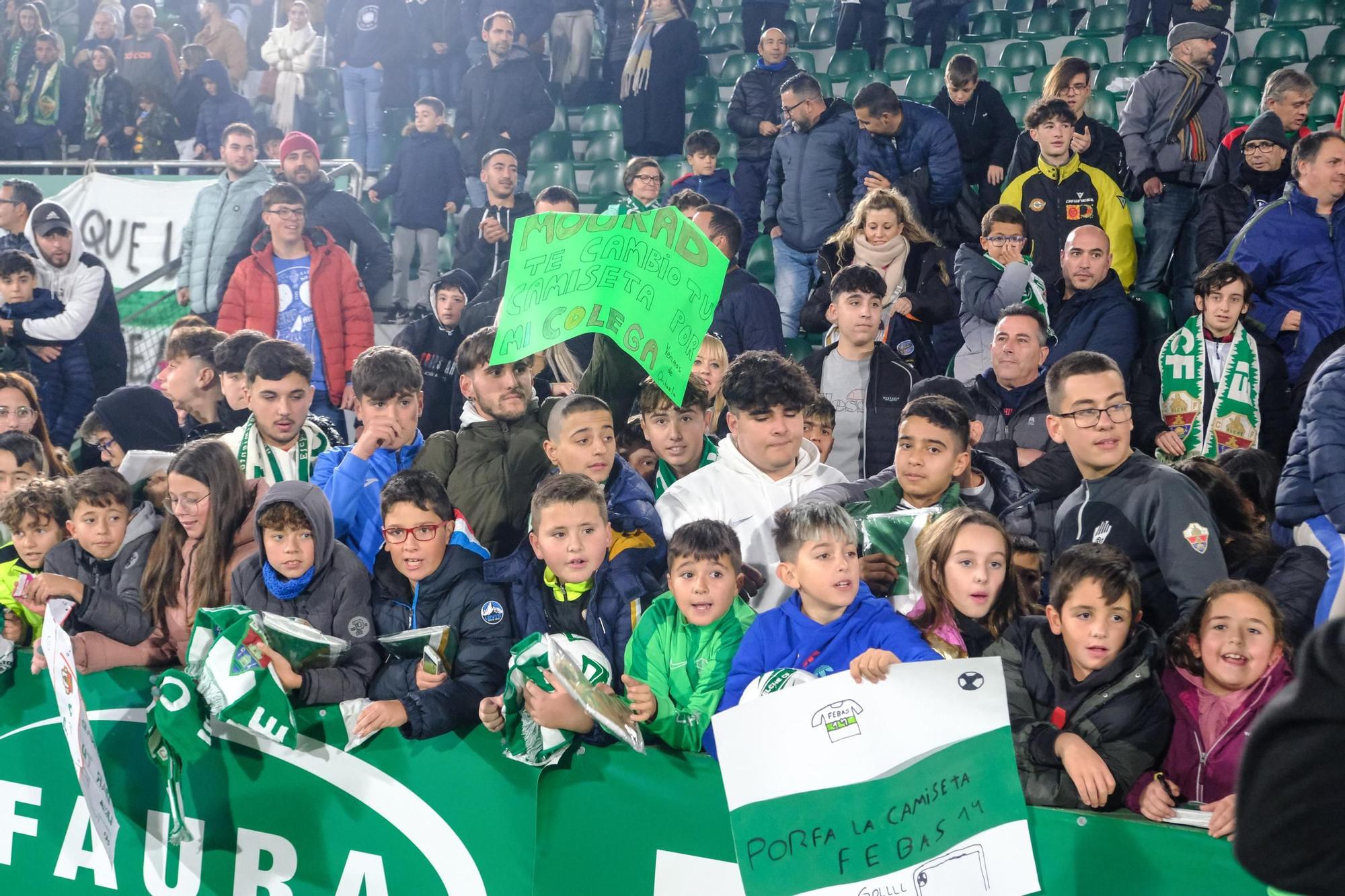 Así ha sido la sesión de entrenamiento abierta con entrada solidaria del Elche CF