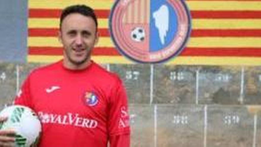 Jordi Xumetra luce ahora la camiseta del Olot