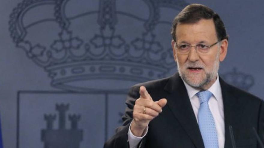 Rajoy: "Ofrecen acabar con la democracia, yo no lo voy a permitir"