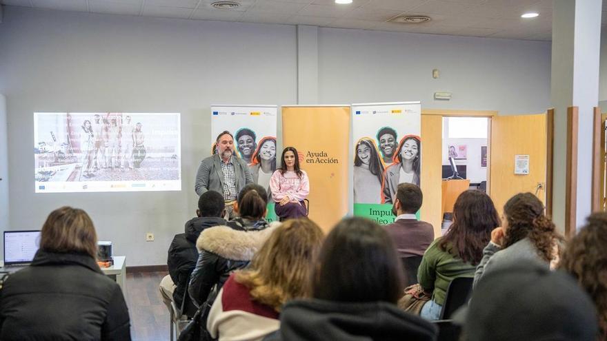 Ayuda en Acción lanza en Mérida un curso con prácticas para la inserción laboral de jóvenes
