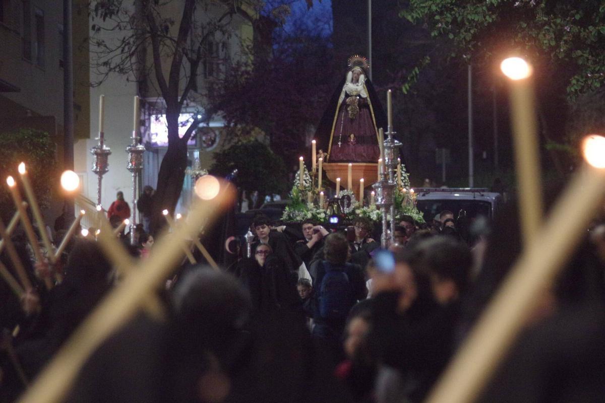 Dulce Resignación: procesión en La Trinidad