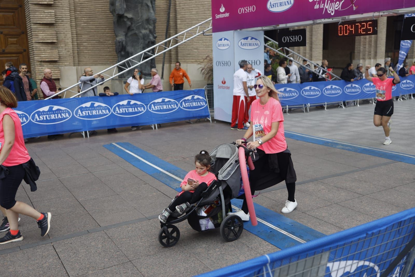 La Carrera de la Mujer de Zaragoza, en imágenes