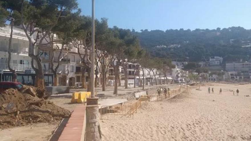 El passeig de Llafranc està en obres des del novembre.