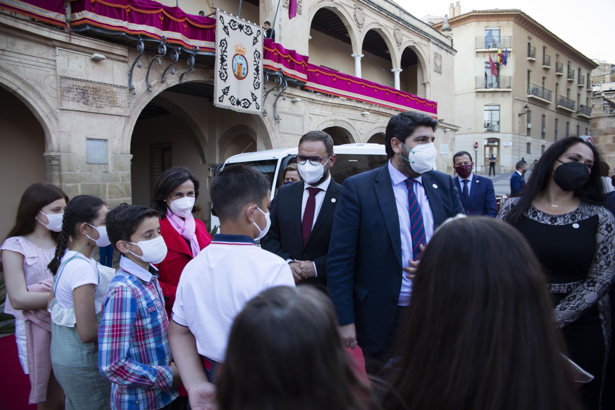 Lorca honra la memoria de las nueve víctimas de los terremotos con un emotivo memorial