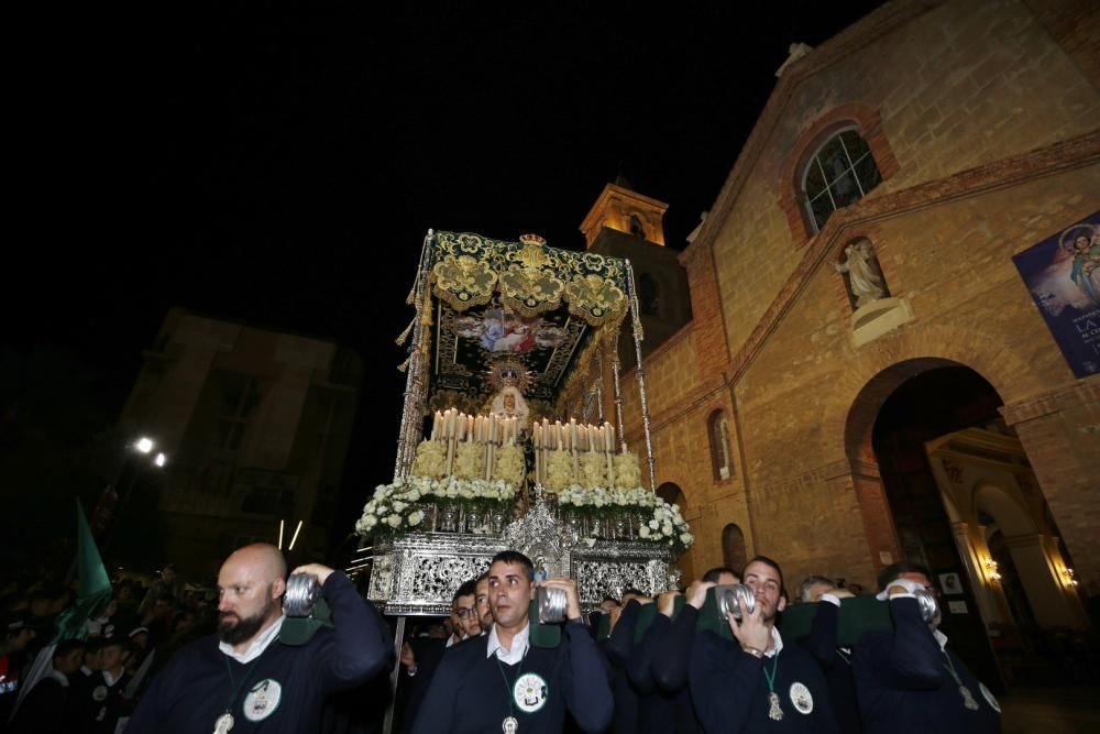 Domingo de Ramos: Procesión de Las Mantillas en Torrevieja con Nuestra Señora de La Esperanza y de La Paz