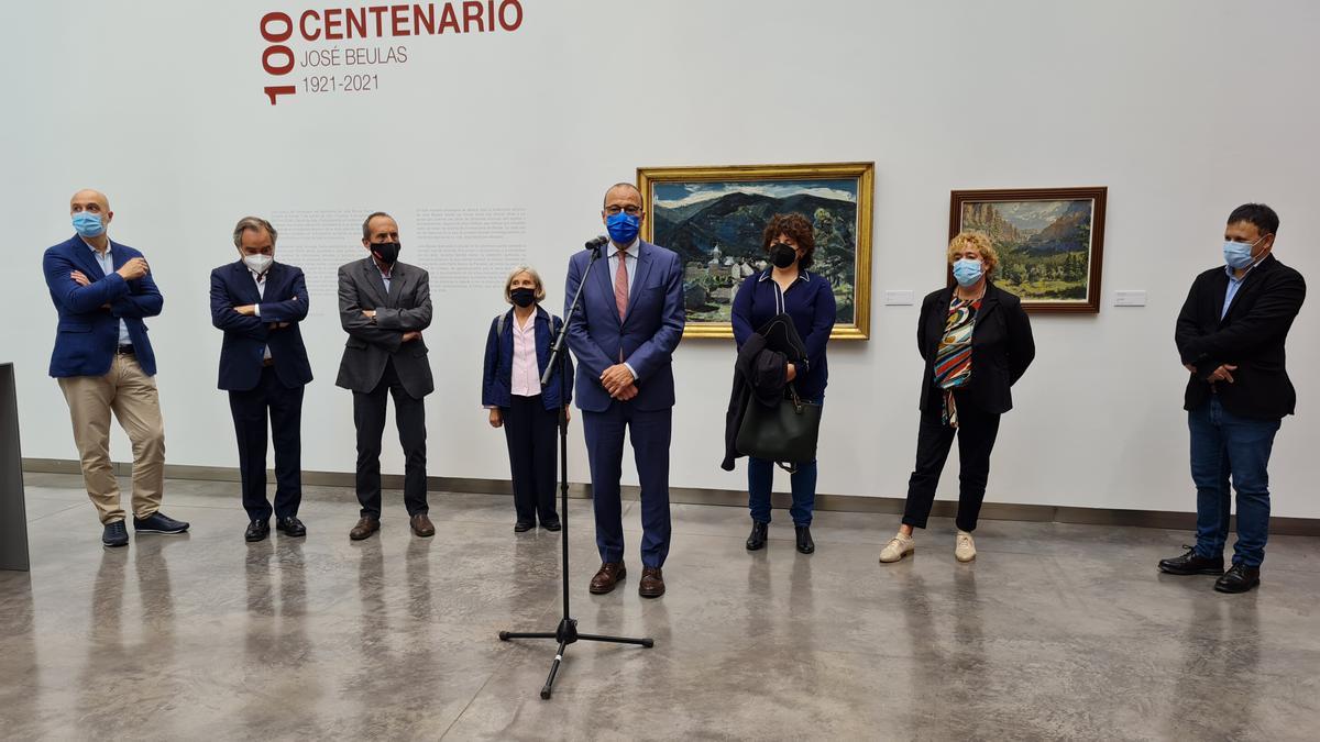 La exposición retrospectiva se ha presentado esta mañana en el centro oscense.