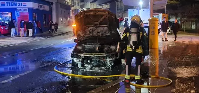 Arde un coche en Porto do Son