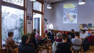 De izquierda a derecha, Laura Huerga, Anna Maria Iglesia, Valentí Fradera, Àlex Vergés y Jordi Camp, durante la presentación de ’Montecarlo’. 