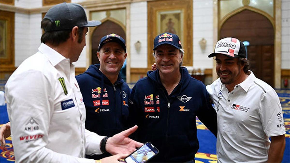 Alonso, Sainz y Roma realizan los últimos chequeos antes del Dakar