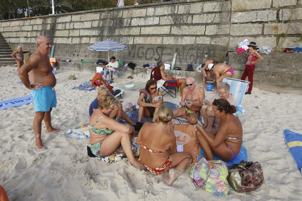 El ''veroño'' permite mezclar magosto y playa