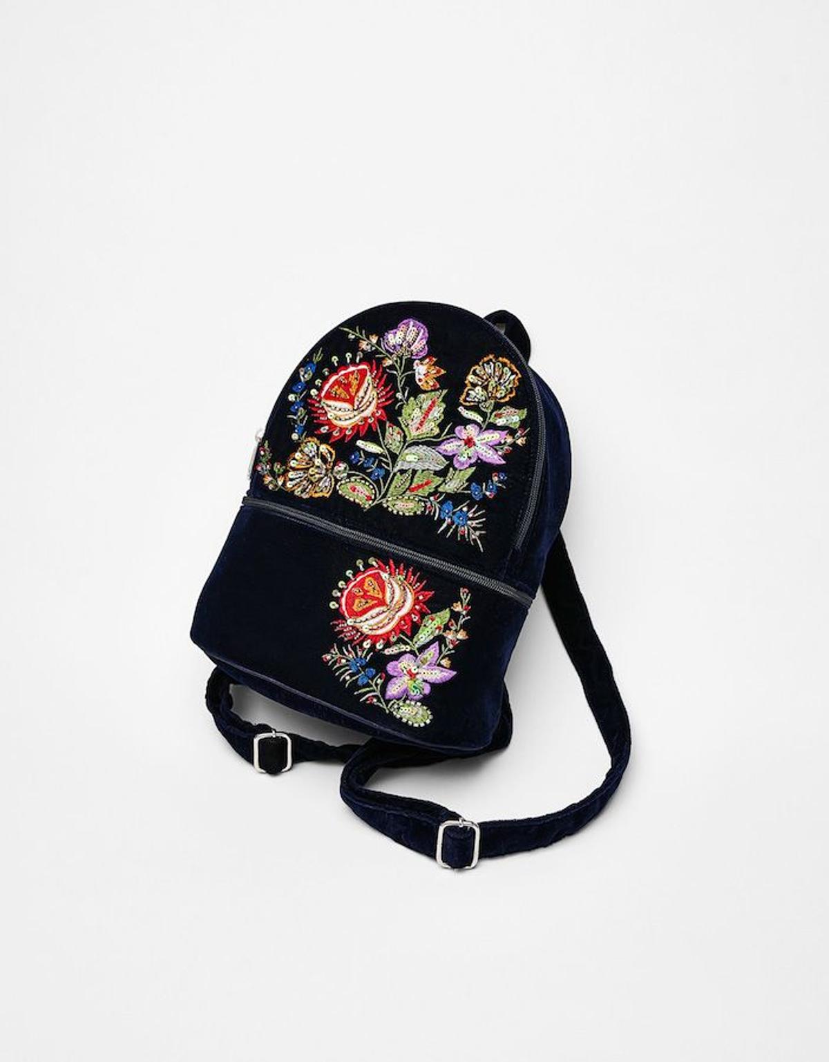 Bolsos florales: la mochila 'velvet'