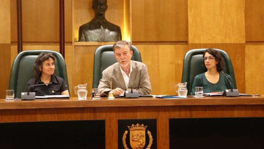 PSOE, PP y Ciudadanos exigen a ZeC el pago de la ayuda al club