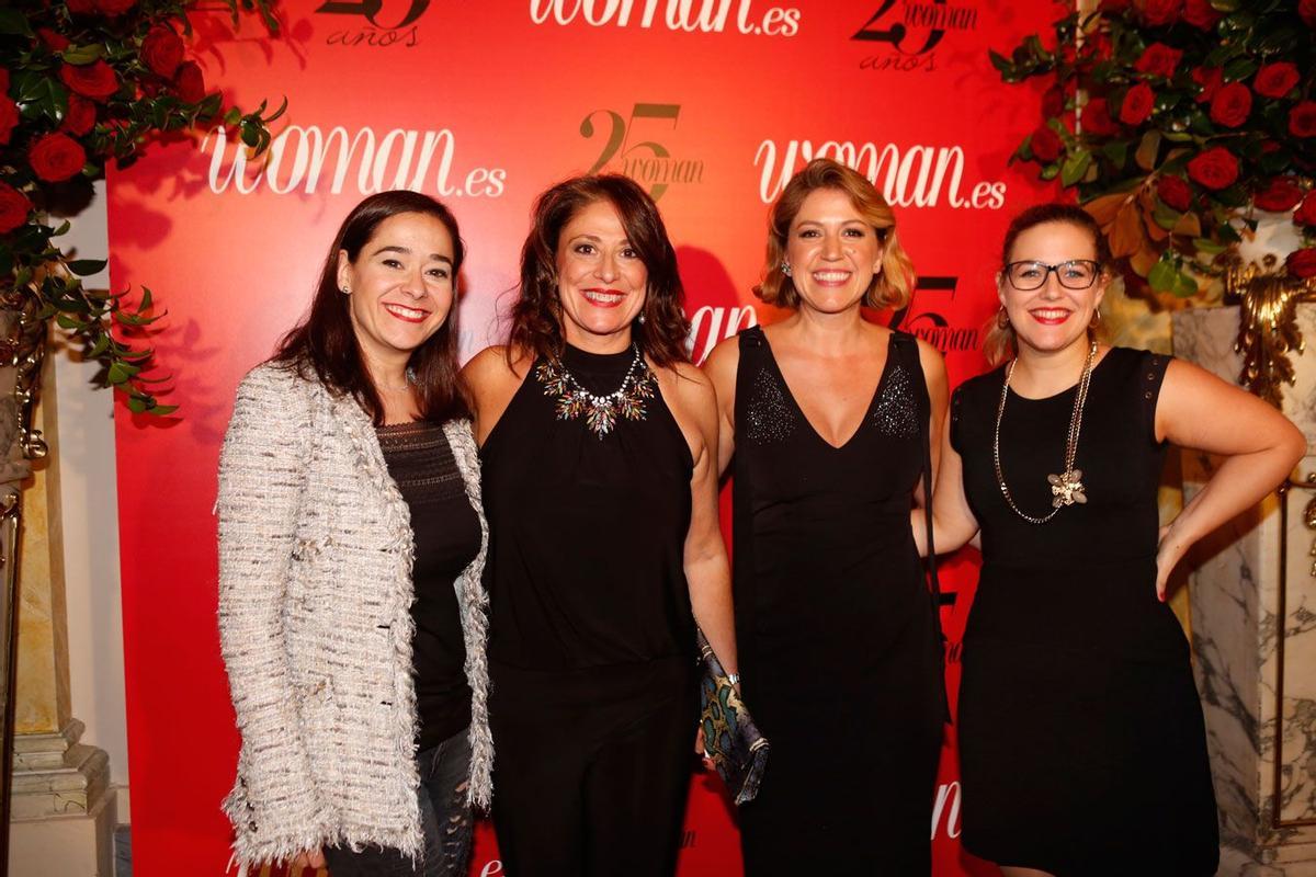 Ana Isabel Ortiz de Chanel, Ana Llorens, Ana Belén Cruz y Lara Cabanellas de Chanel en los Premios Woman