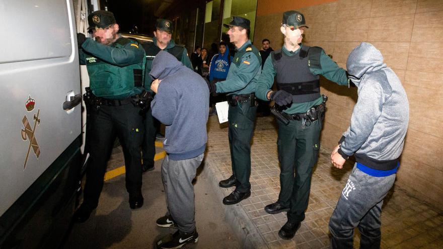 Cuatro detenidos por drogar y violar a una joven en Nochevieja.