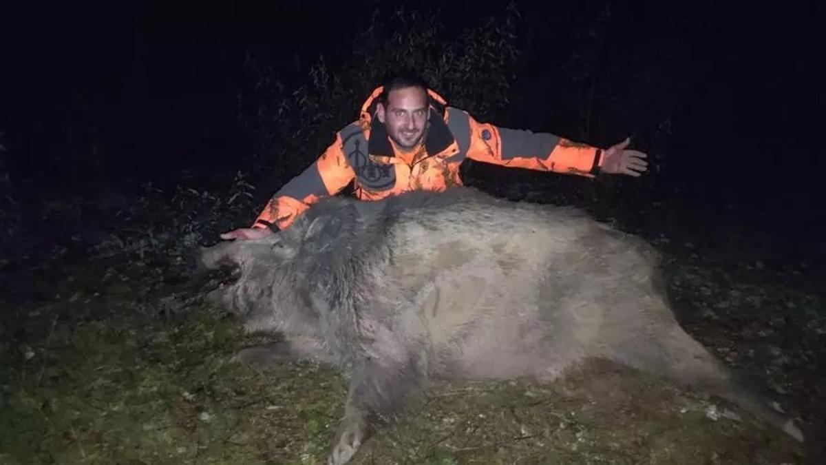Abatido un descomunal jabalí en un pueblo de Zamora