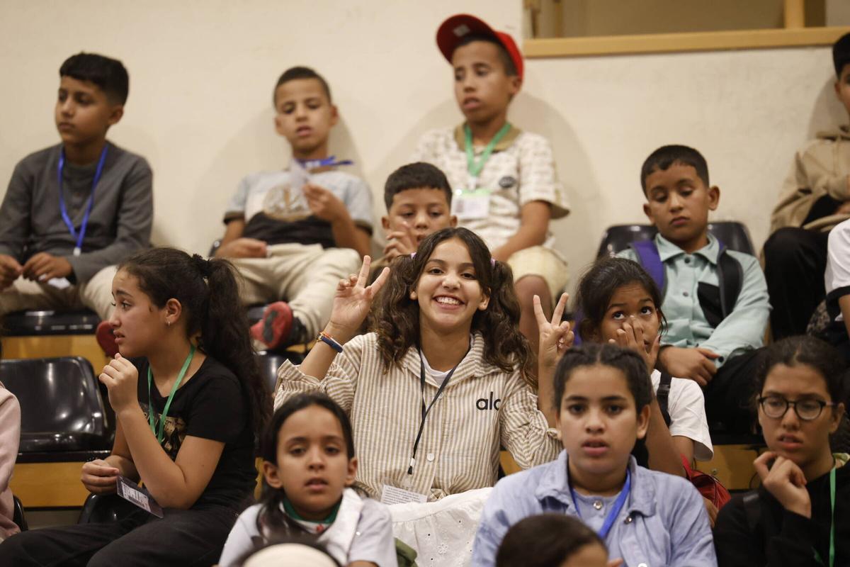Recepción en Avilés de los niños saharauis del programa Vacaciones en paz