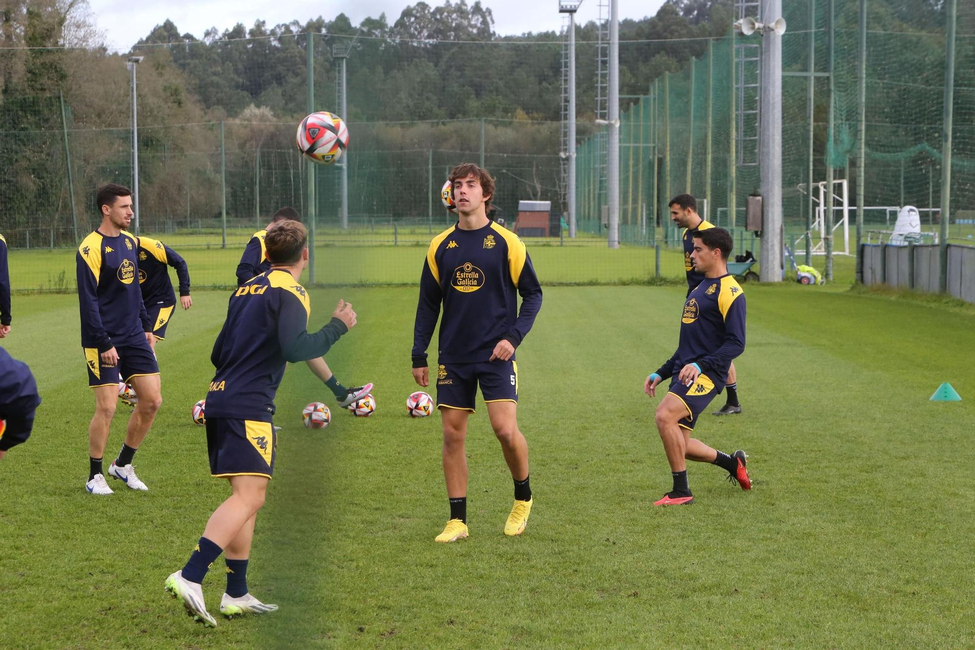 Entrenamiento del Deportivo en Abegondo