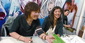 Pioner 8 El dibuixant de manga, Izumi Matsumoto, davant dels seus incondicionals seguidors.