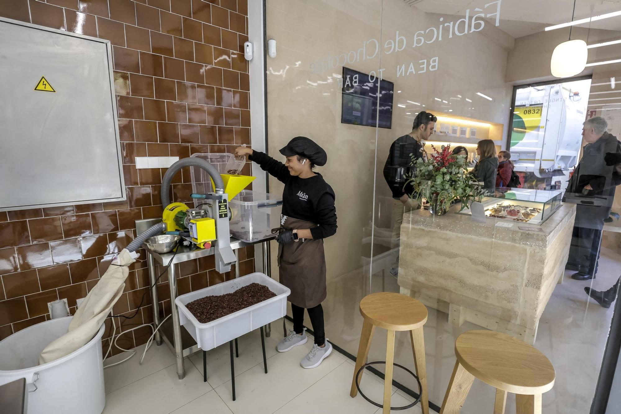 La tienda y fábrica de chocolate Maüa abre en la calle Blanquerna de Palma