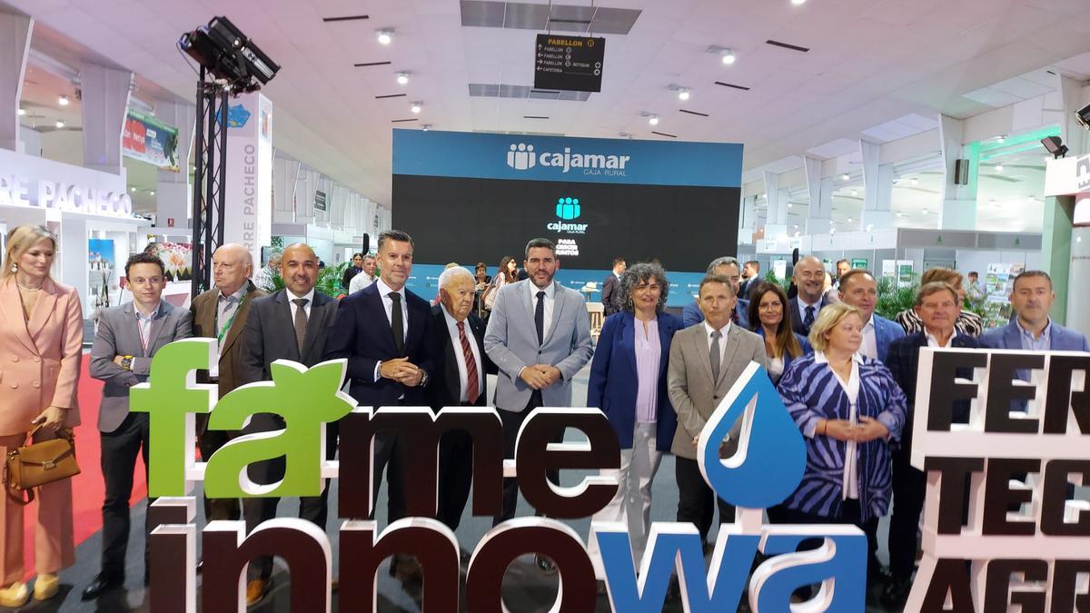 La inauguración oficial ha sido presidida por el Consejero de Agua, Agricultura, Ganadería y Pesca del Gobierno de la Región de Murcia, Antonio Luengo Zapata, acompañado por el Presidente de IFEPA, Antonio León Garre; el Director General de la Institución Ferial, Antonio Miras Morente, junto a los principales agentes del sector en la Región de Murcia.