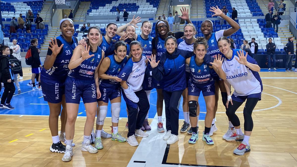 Las jugadoras del Azul Marino Sant Josep, tras ganar al Leganés en Son Moix