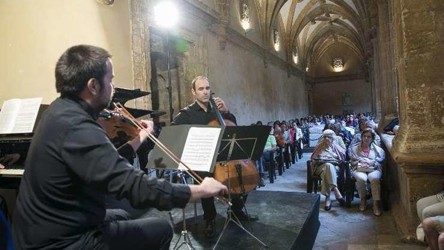 Un instante del concierto celebrado ayer en el Arqueológico.