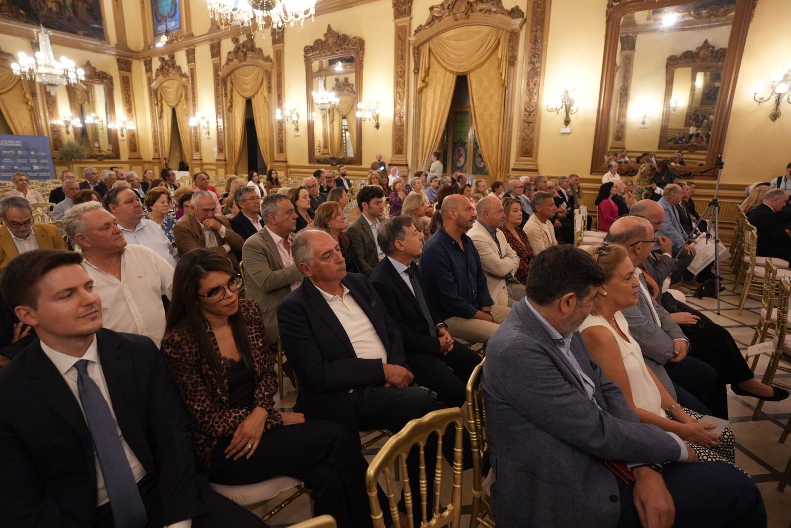 Enrique Castillo, Medalla de Oro del Ateneo