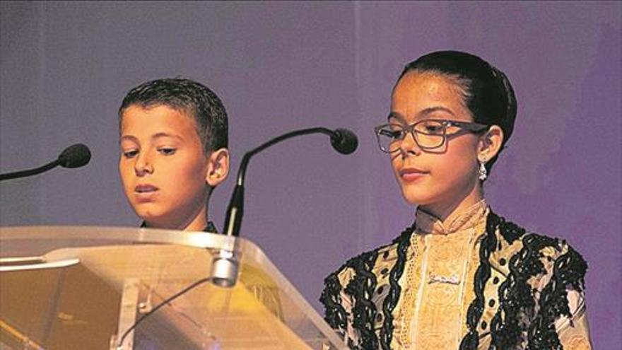 Lucía Pardos y Gerard Reyes: «Eres nuestra luz de la fiesta»