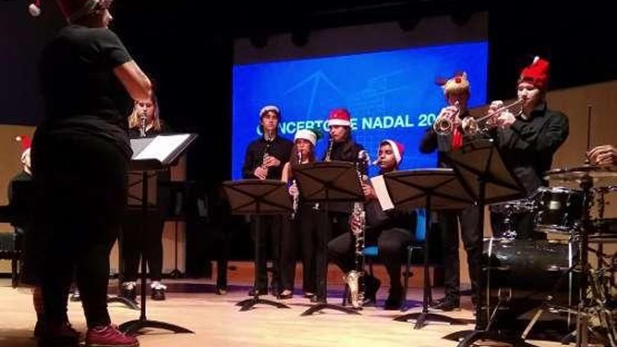 El Conservatorio de Culleredo se llena de solidaridad en Navidad