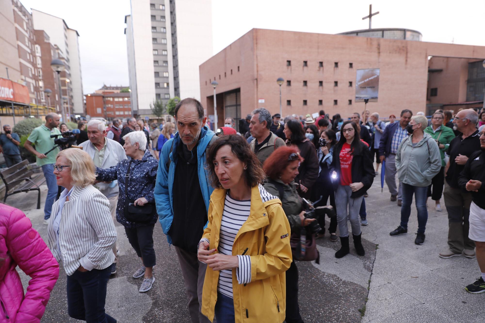 Manifestación de los vecinos de la zona oeste de Gijón