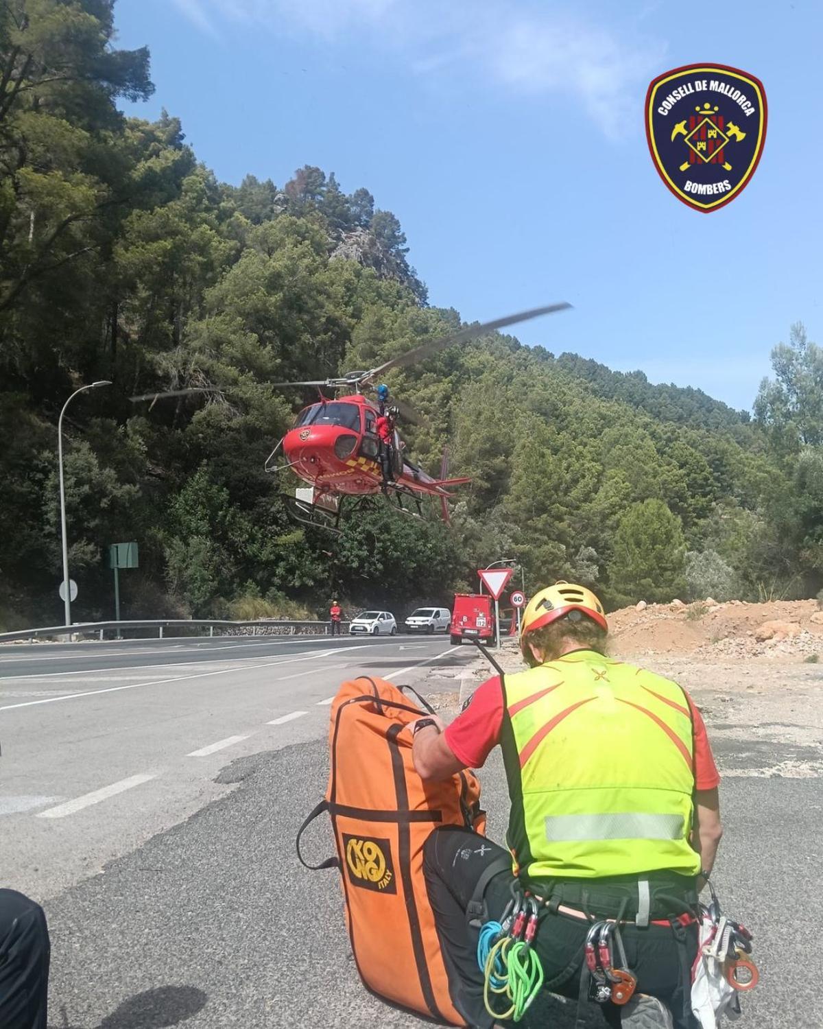 Rescatan a un barranquista herido tras caer de siete metros de altura en Sóller