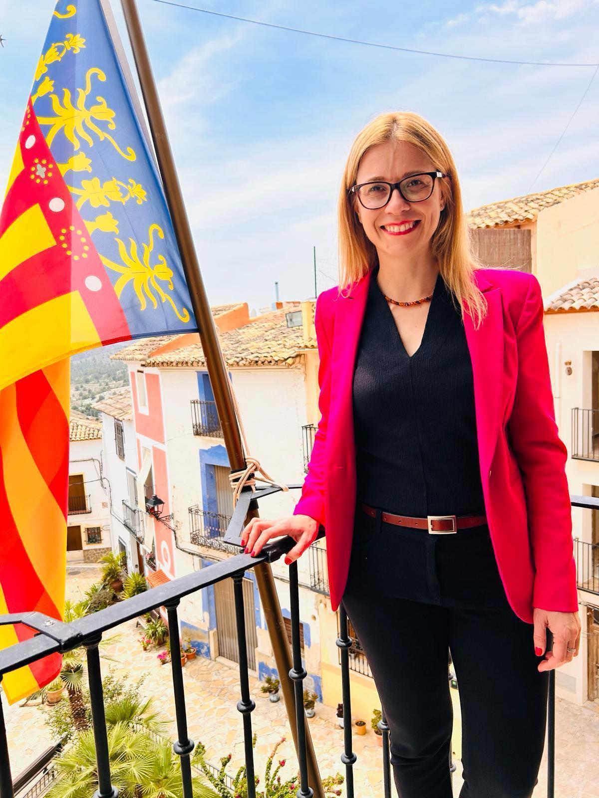 Nati Algado, alcaldesa de Finestrat.