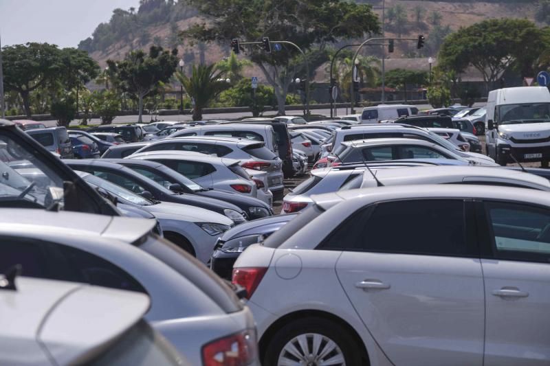 Parking ilegal junto a la Ermita de Regla, en Santa Cruz de Tenerife