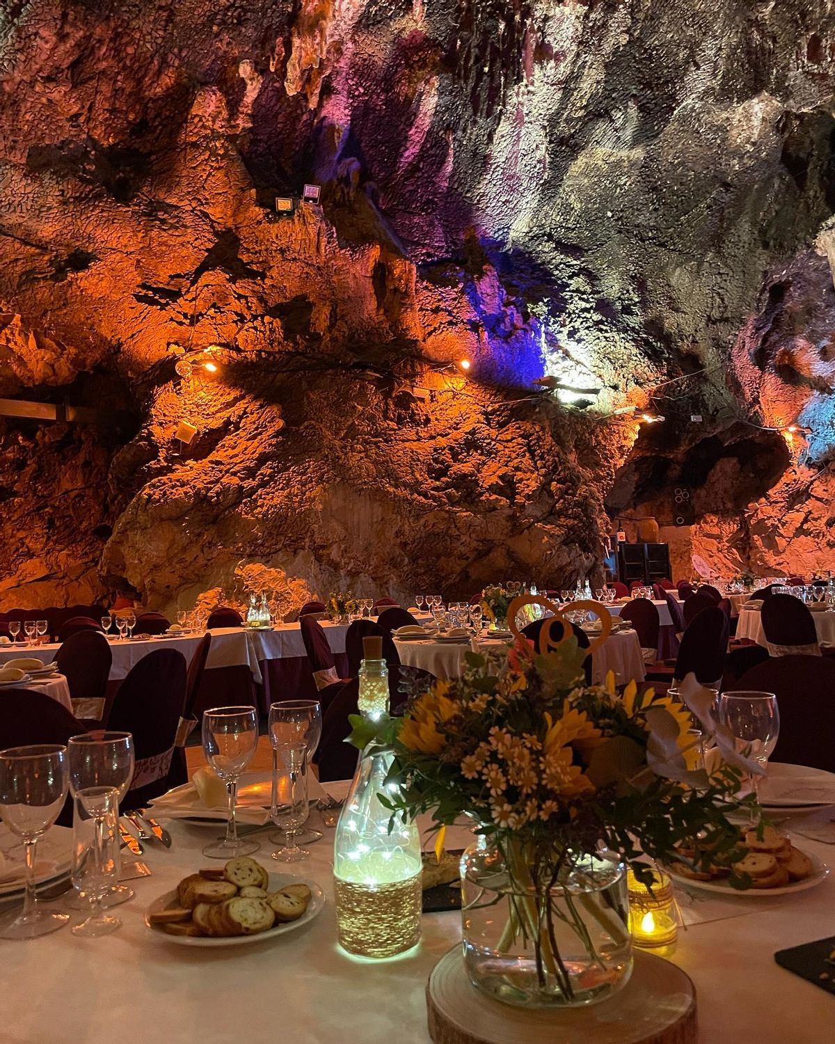 Restaurante de la Cueva de los Majuelos.