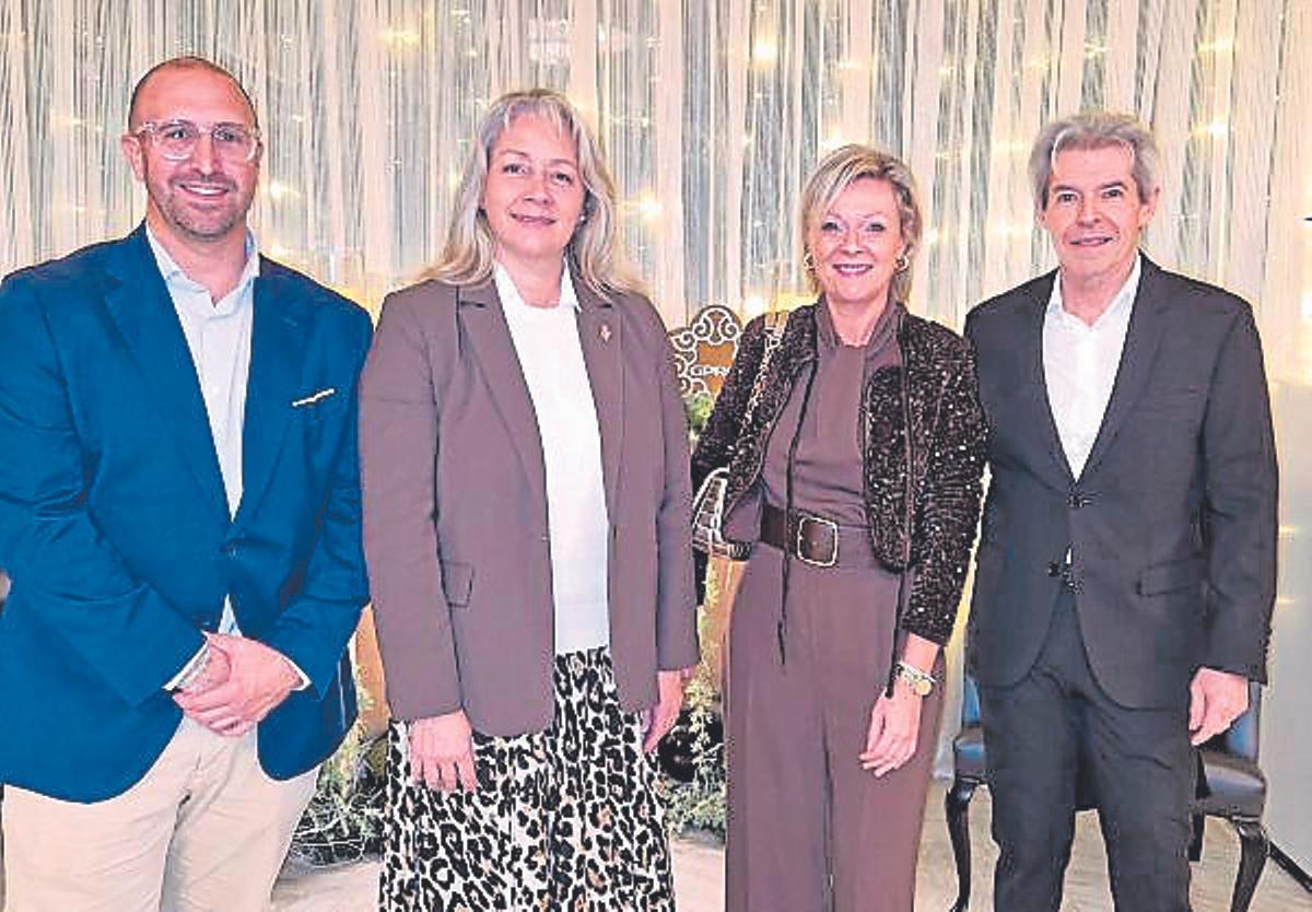 Álvaro Roca,Pilar Amate,Cati Torrens y Juanma Gómez.jpg