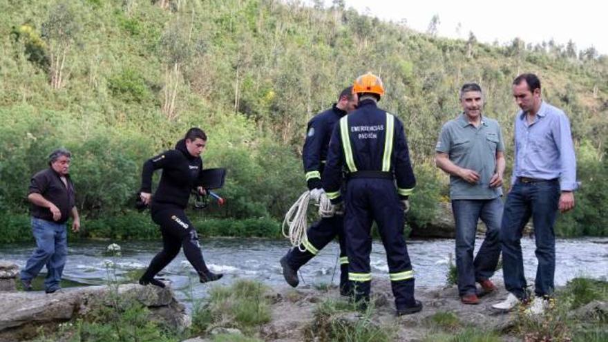 Rastrean el Ulla en busca de un hombre arrastrado por un rápido