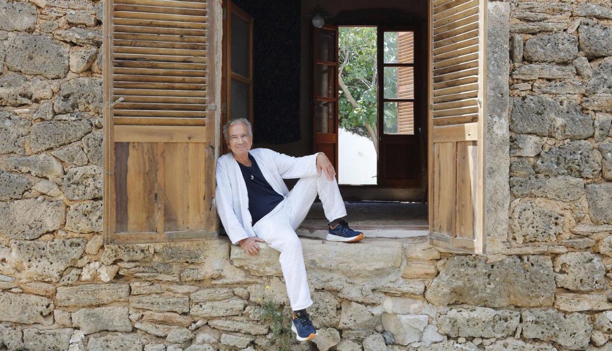 Der Komponist und frischgebackene Autor Harald Weiss, hier bei einem MZ-Besuch in Colònia de Sant Pere im vergangenen Jahr. | FOTO: NELE BENDGENS