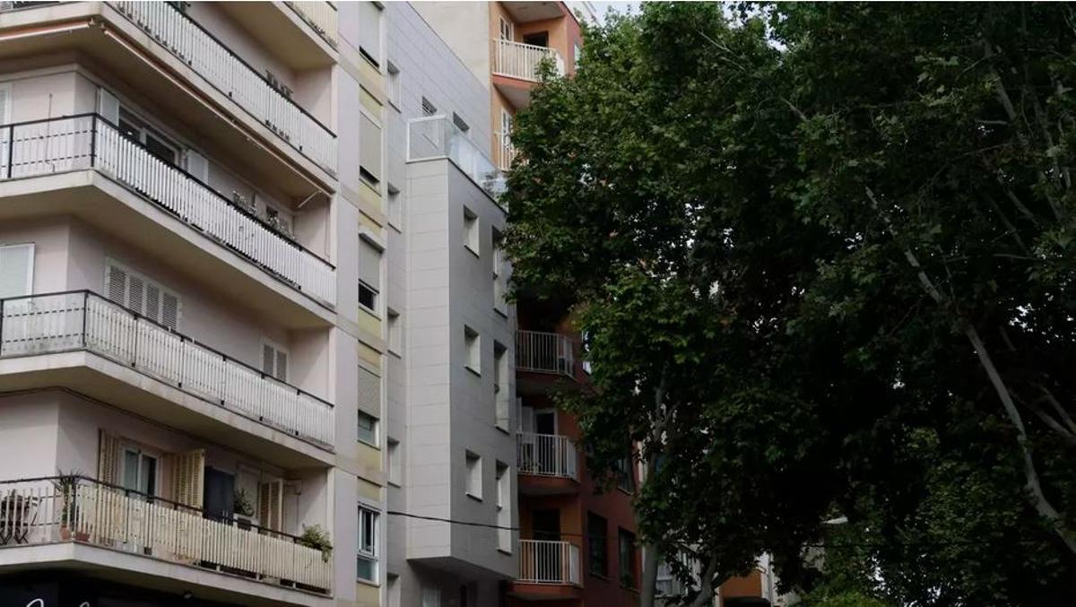 Ein Mehrfamilienhaus in Palma, in dem wohl illegale Ferienvermietung betrieben wird.