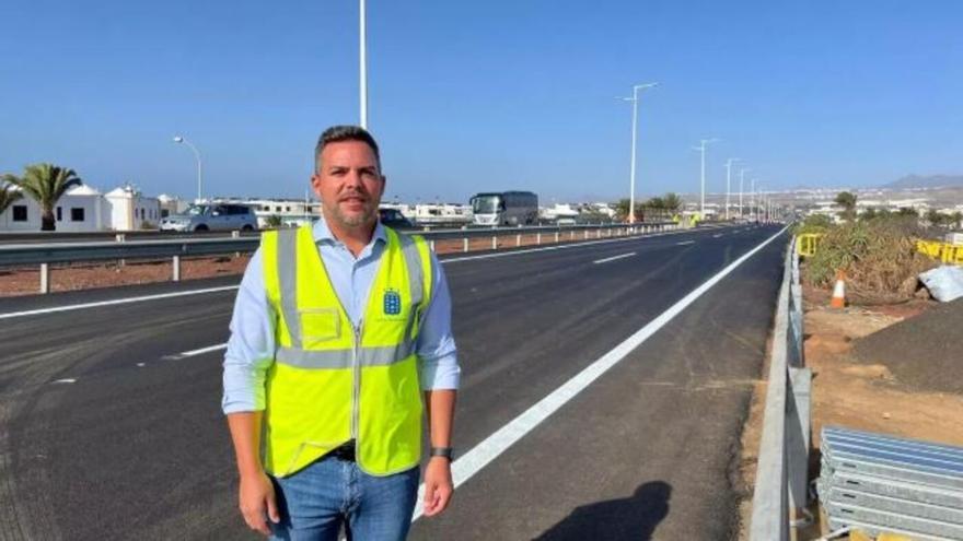 El Cabildo de Lanzarote cierra la autovía LZ-2 en Playa Honda los domingos para mejorar la seguridad vial