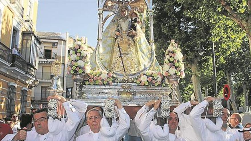 La imagen DEL MES Subida de la Virgen de Araceli