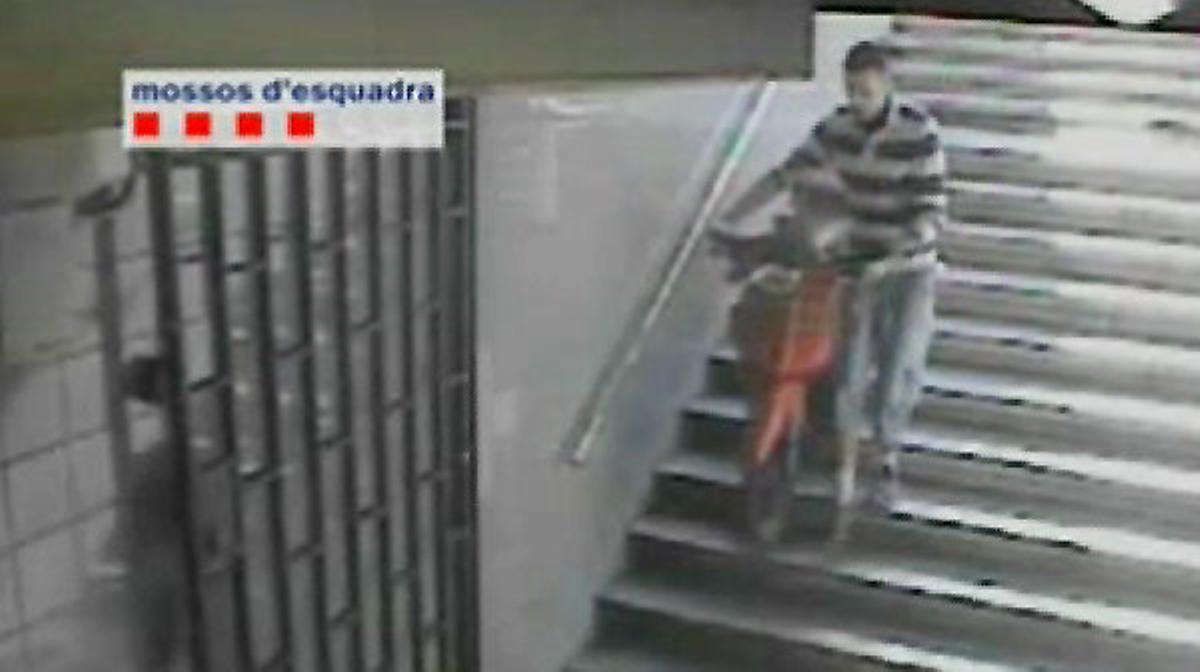 El lladre, que ha confessat als Mossos, té antecedents per robatori.