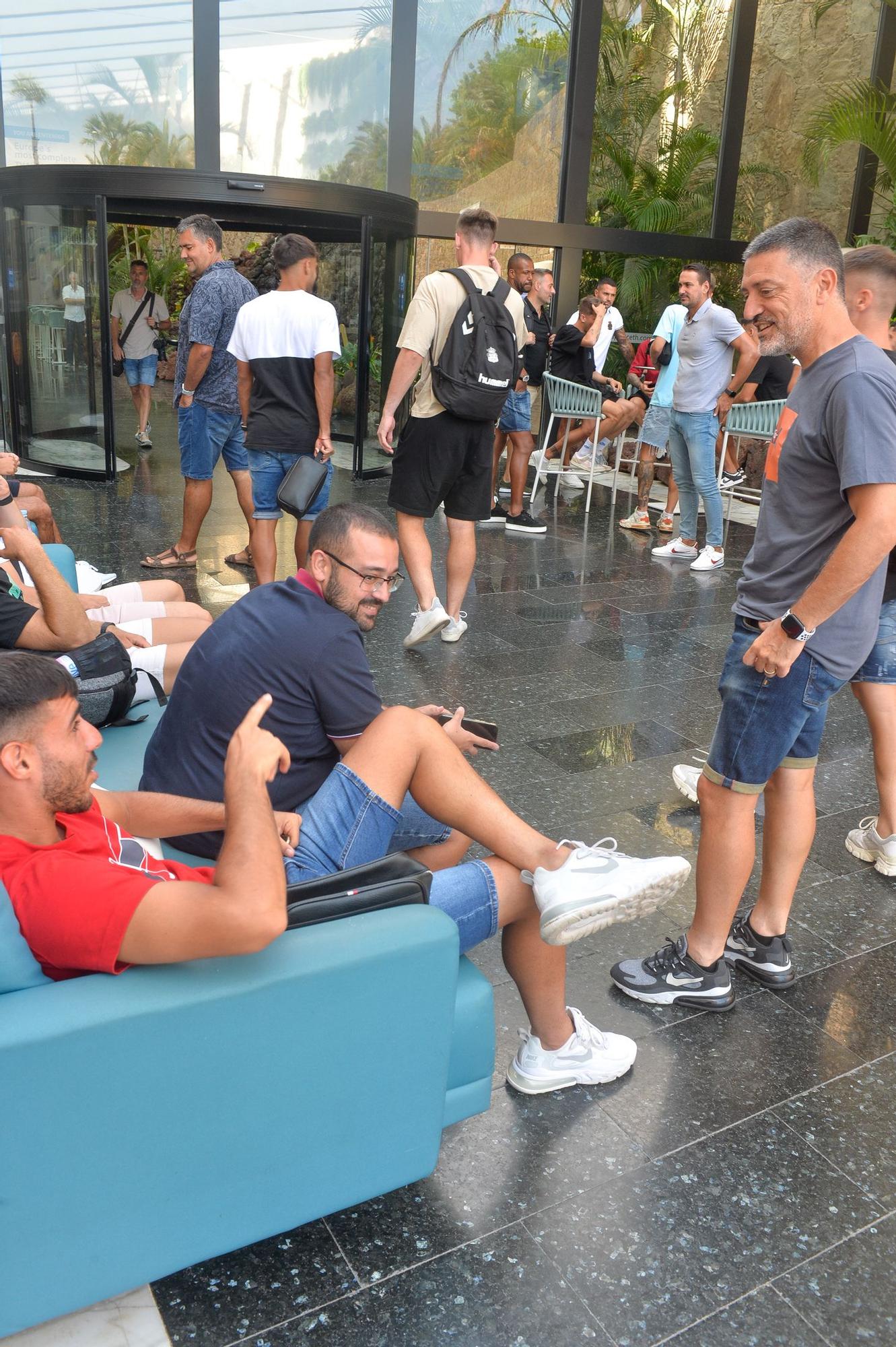 La plantilla de la UD Las Palmas en el Thalasso de Gloria Palace San Agustín