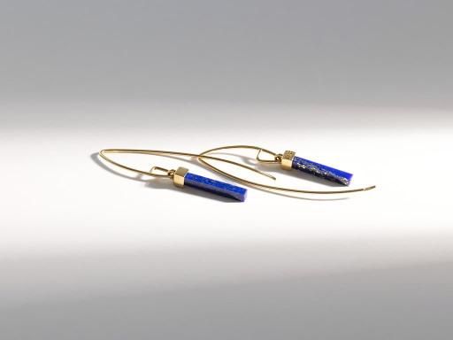 Pendientes de oro y lapislázuli, de la colección «High line»