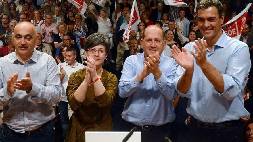 Pedro Sánchez, Leiceaga, Patricia Vilán y Tino Fernández. // R.V.